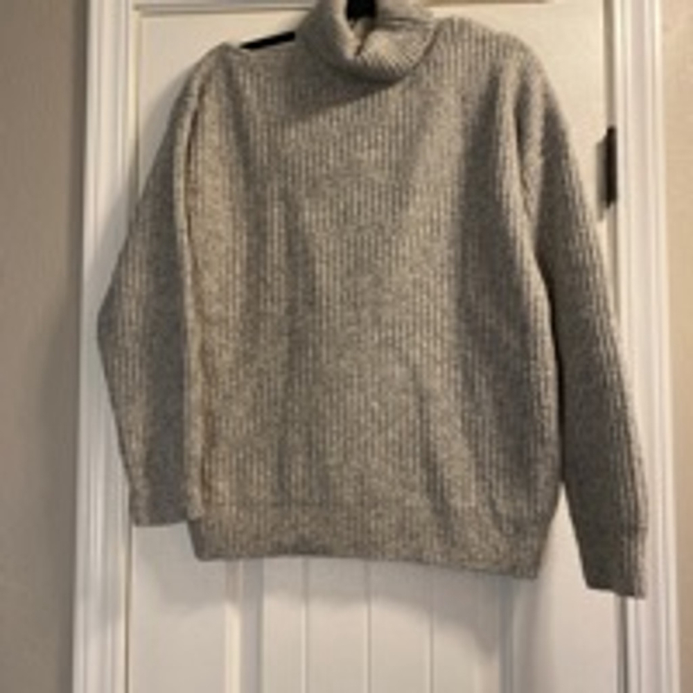 Women's Bobeau Gray Turtleneck Sweater Size M